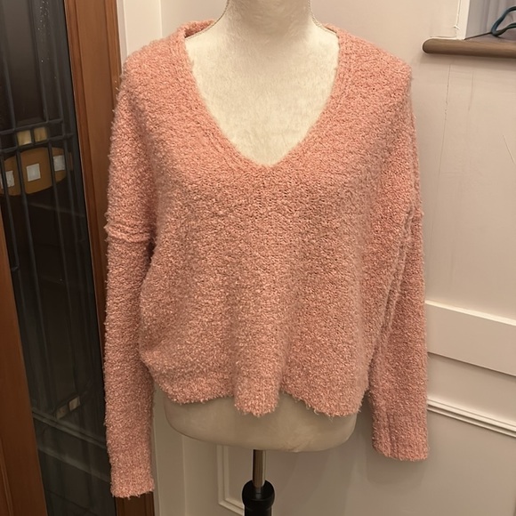𝅺FREE People Finders Keeper V- Neck Sweater size S - Picture 2 of 8